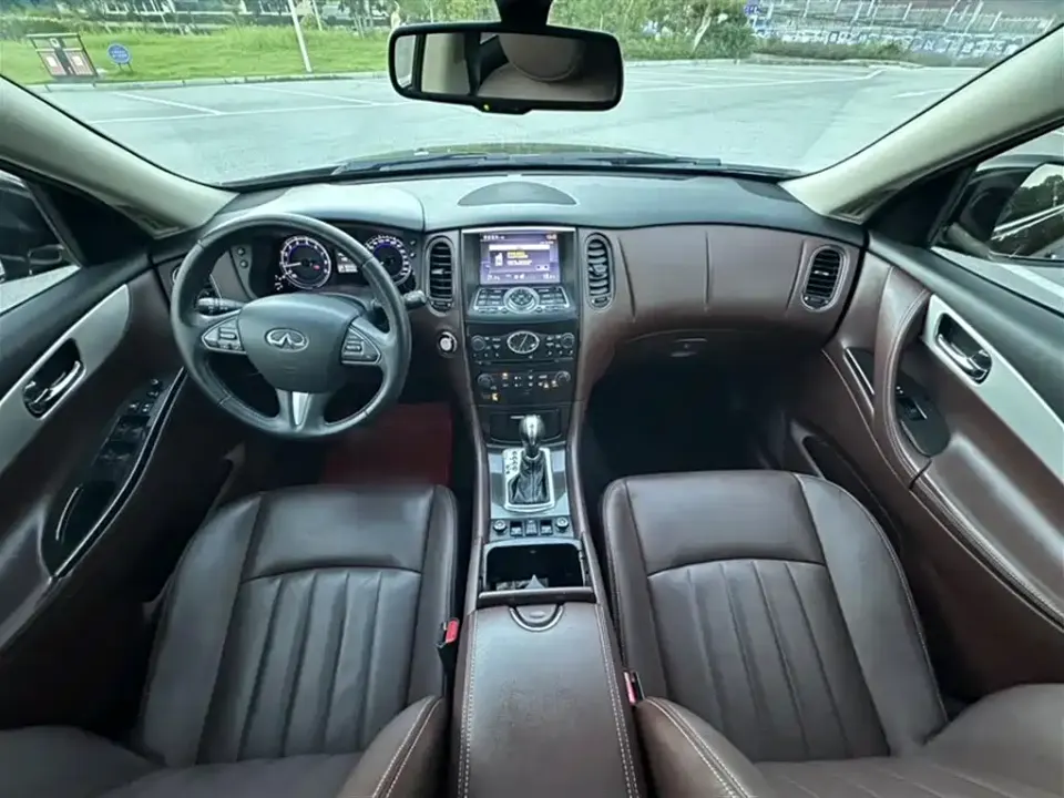 Infiniti QX50