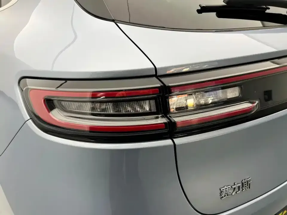 AITO AITO M5