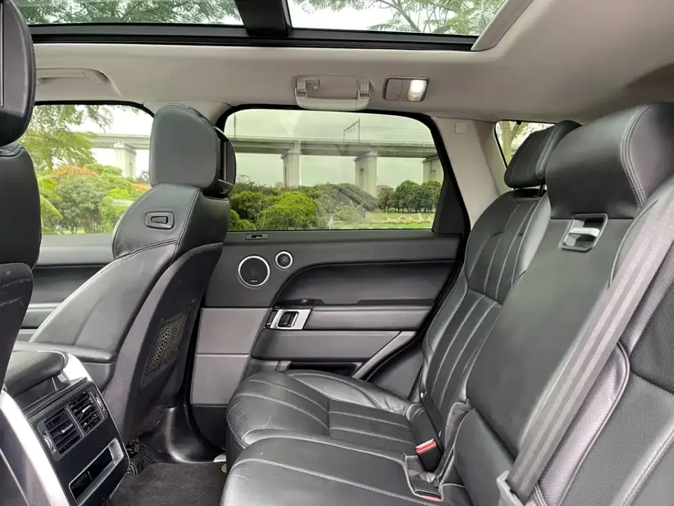 Land Rover Sport