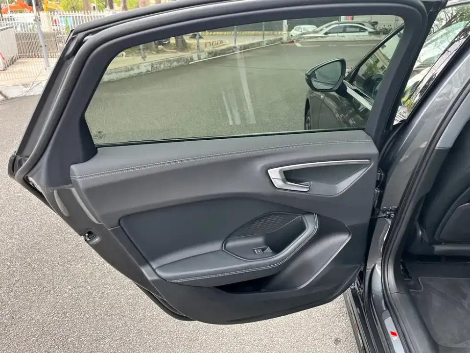 Audi A5L