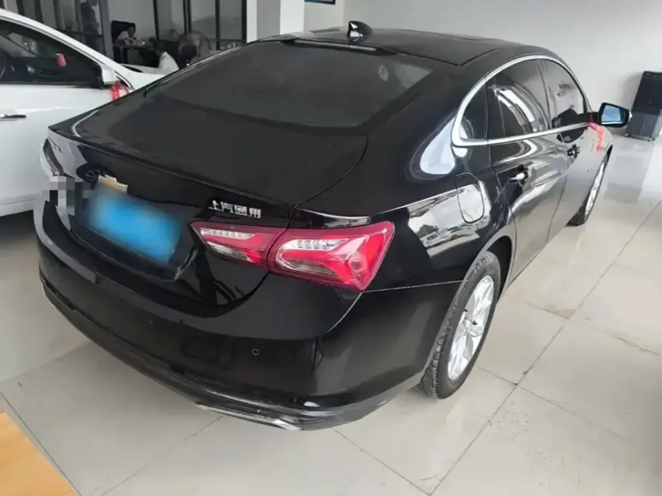 Chevrolet Malibu XL