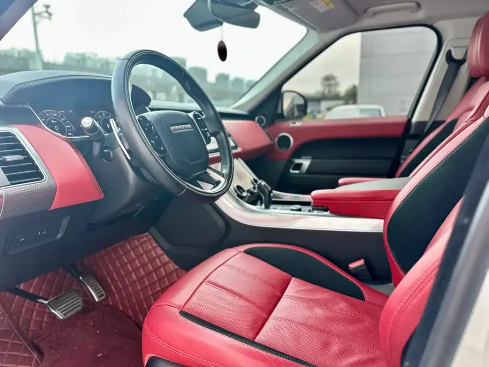 Land Rover Sport