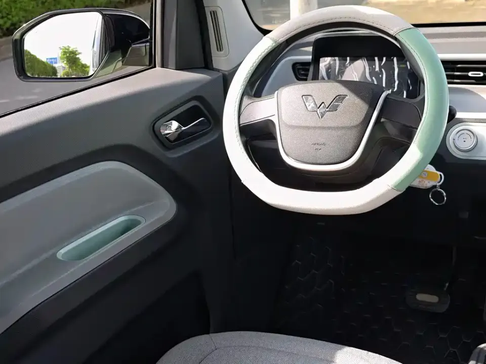Wuling MINIEV