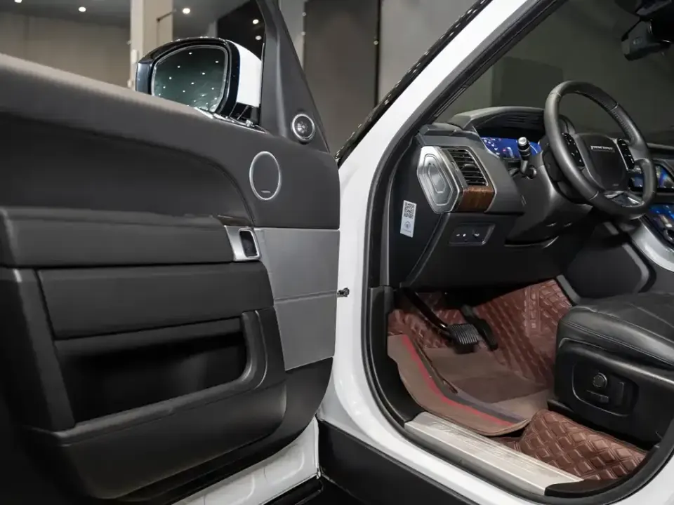 Land Rover Sport PHEV