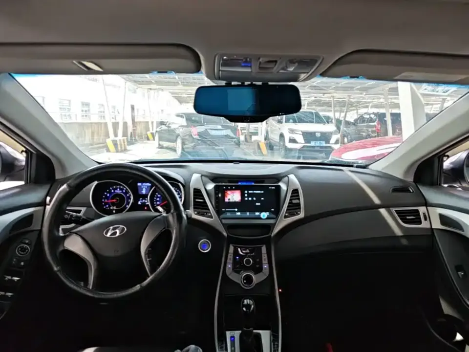 Hyundai Elantra Langdong