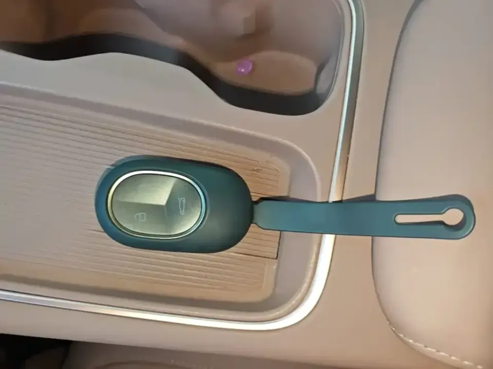 Nio EC6