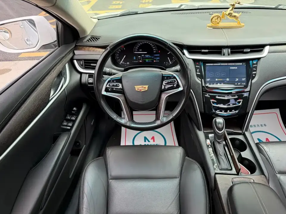 Cadillac XTS