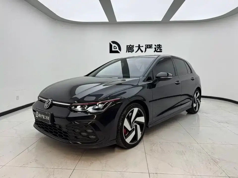 Volkswagen Golf GTI