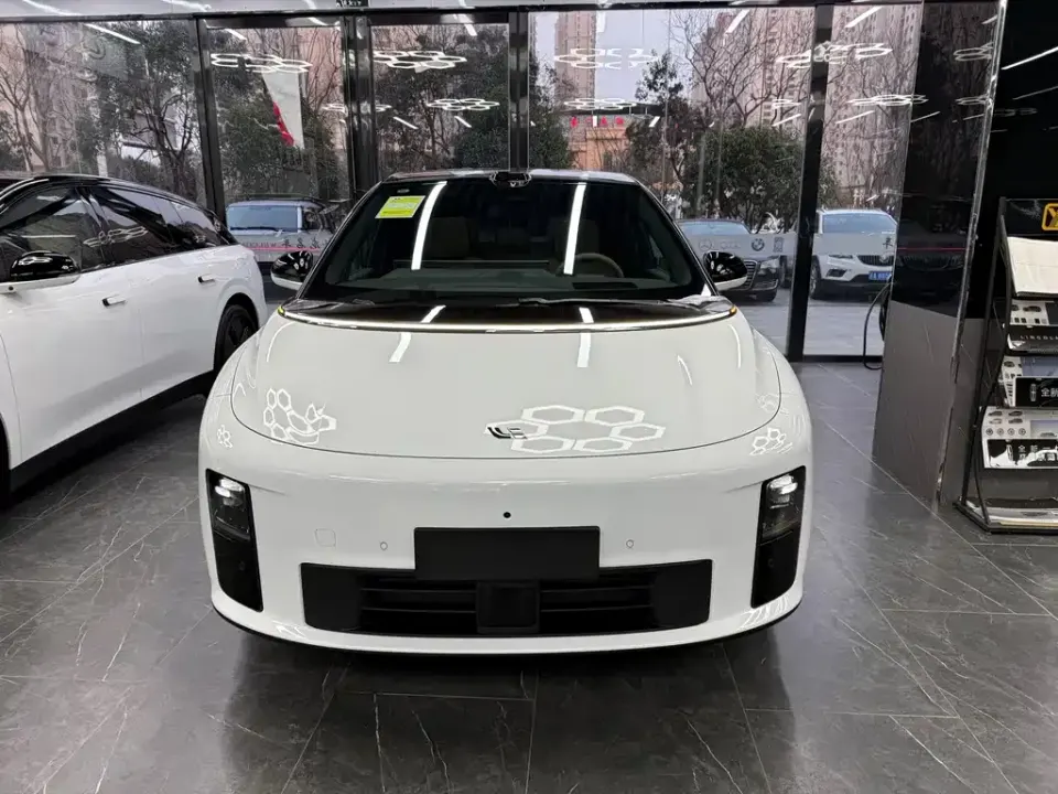 Li Li i6