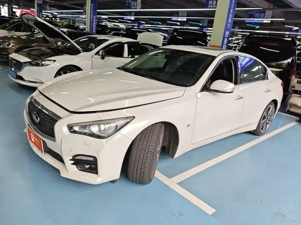 Infiniti Q50