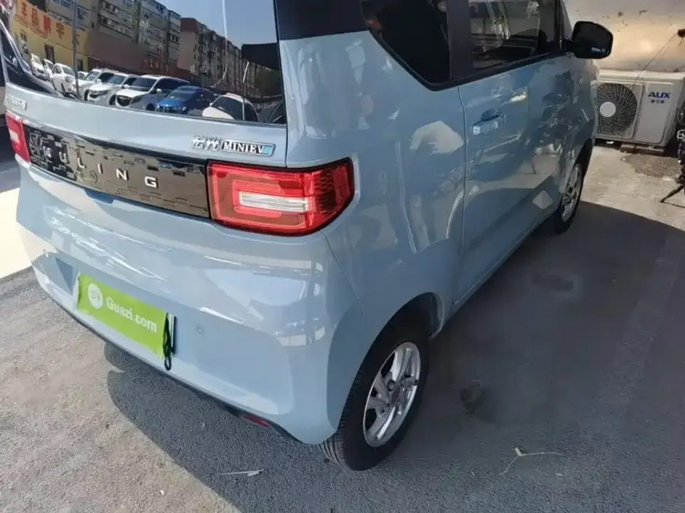Wuling MINIEV