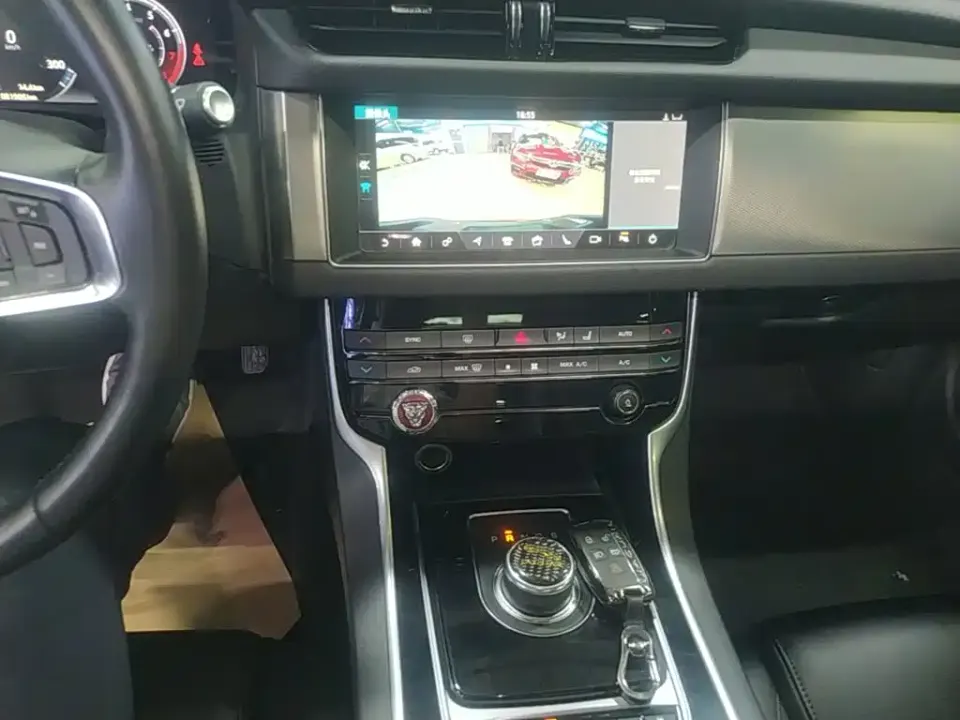 Jaguar XFL