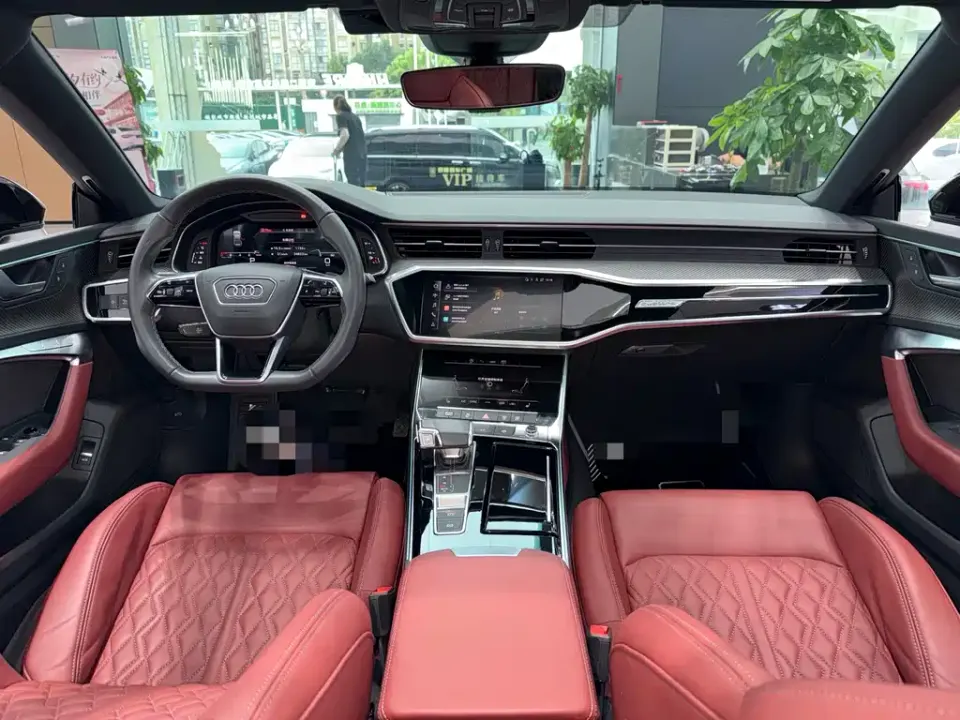 Audi A7L