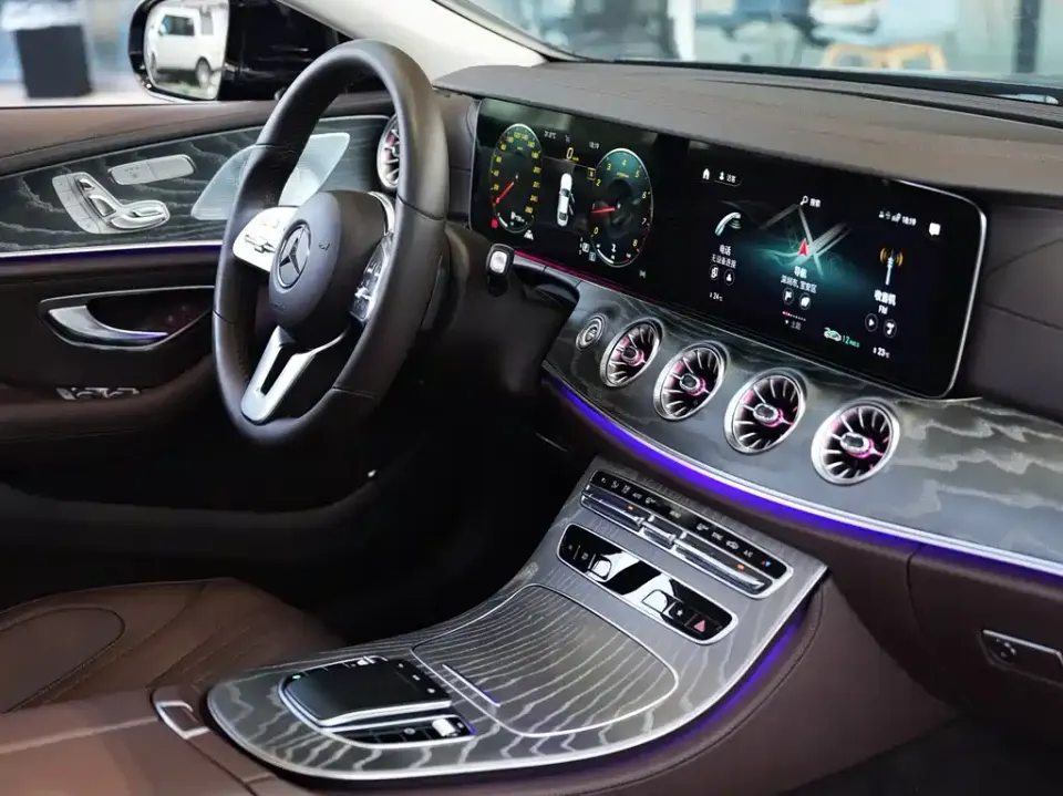 Mercedes-Benz CLS