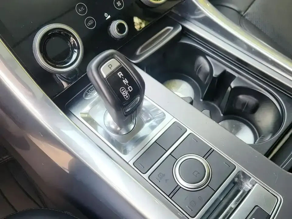 Land Rover Sport