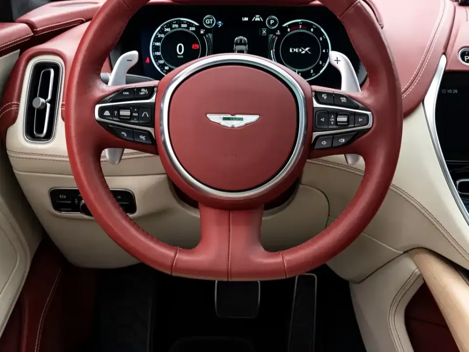 Aston Martin DBX