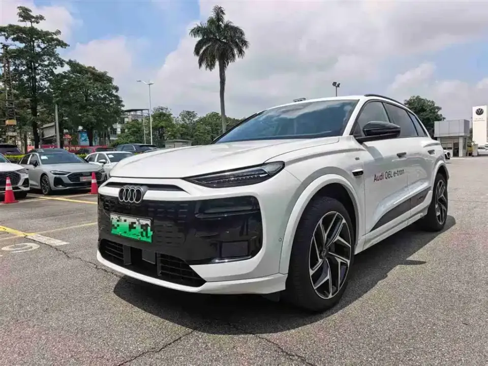 Audi Q6L e-tron