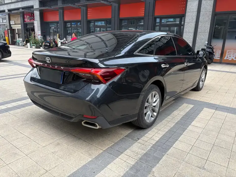 Toyota Avalon