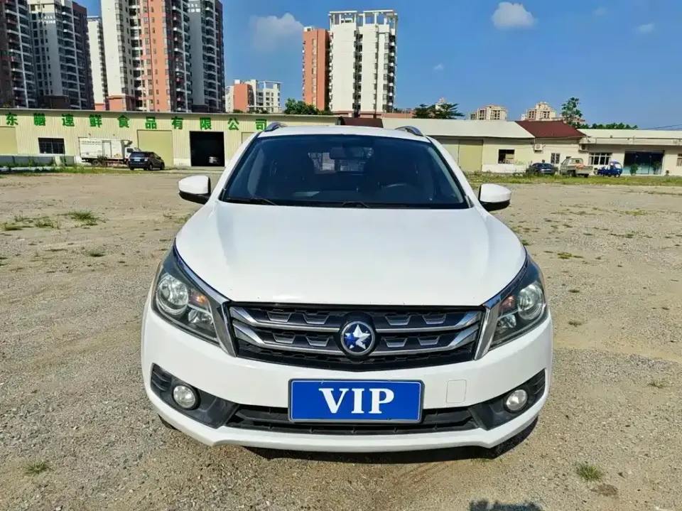 Venucia T70