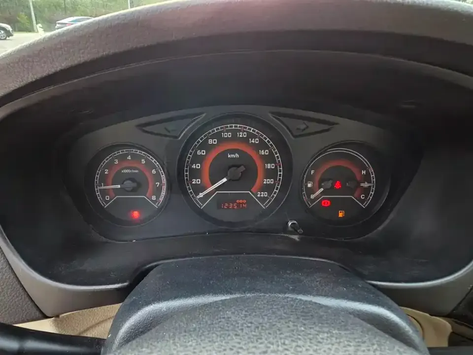 Soueast V3 Lingyue
