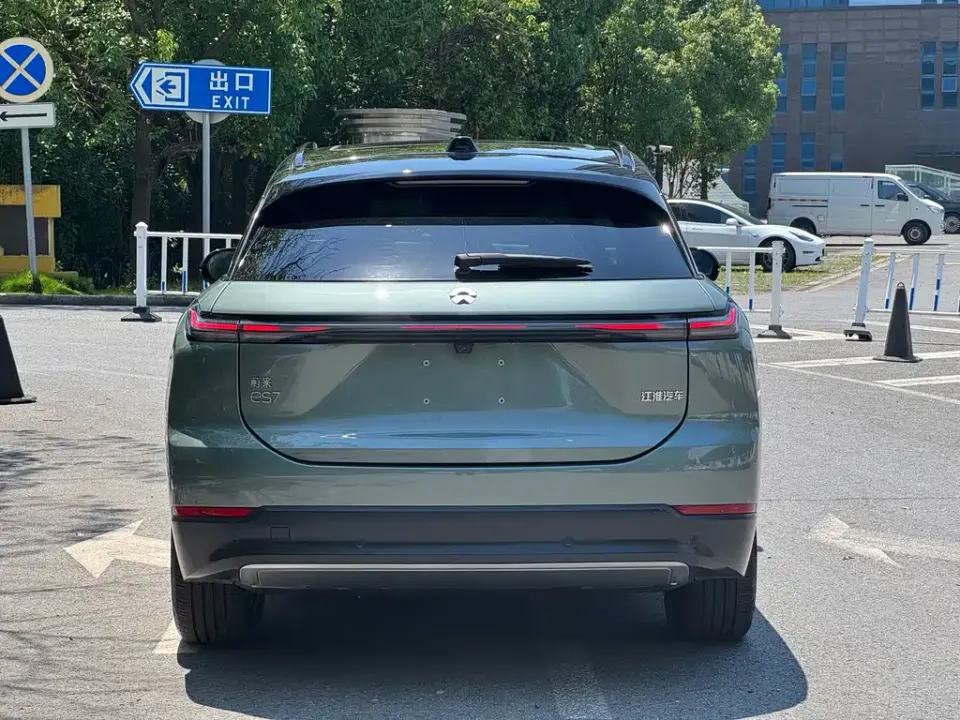 Nio ES7