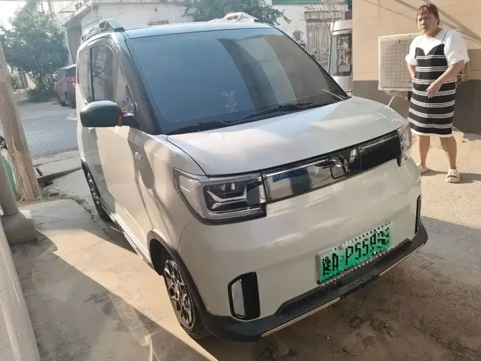 Wuling MINIEV