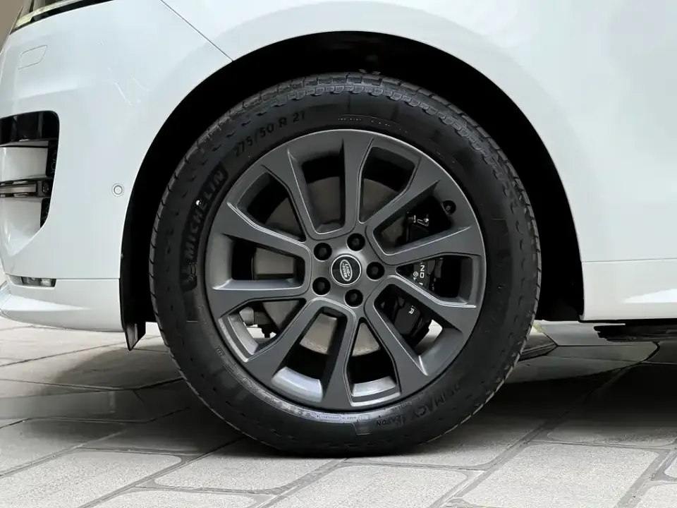 Land Rover Sport