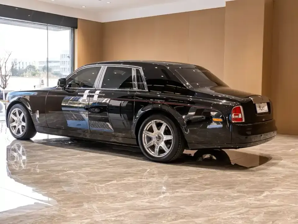 Rolls-Royce Phantom
