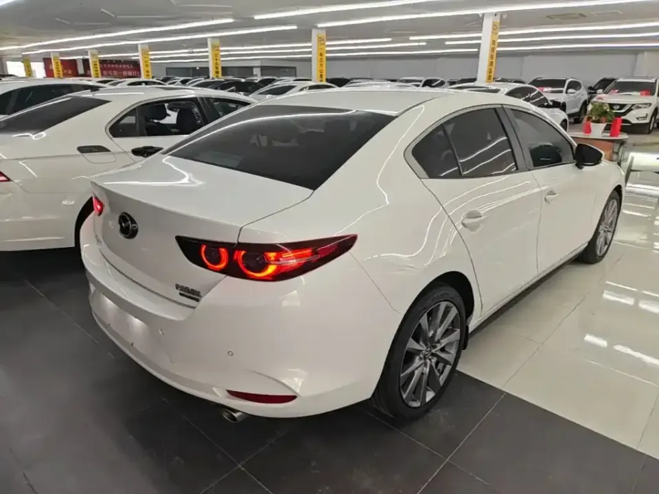 Mazda 3 Axela