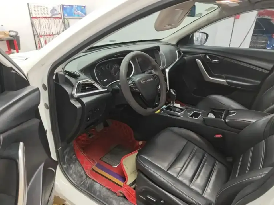 Venucia T90