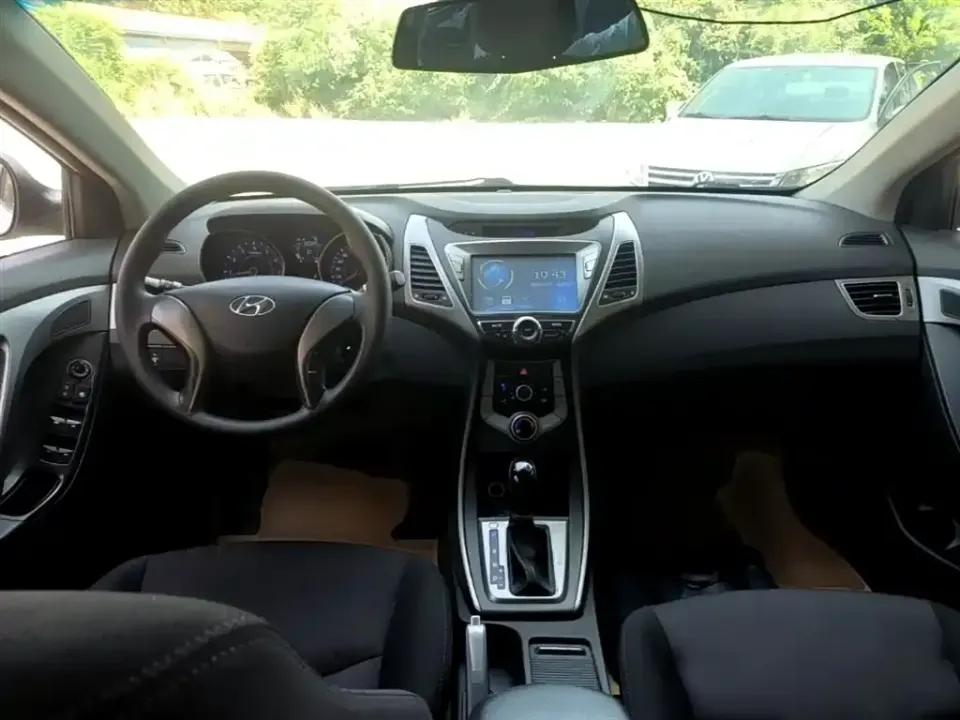 Hyundai Elantra Langdong