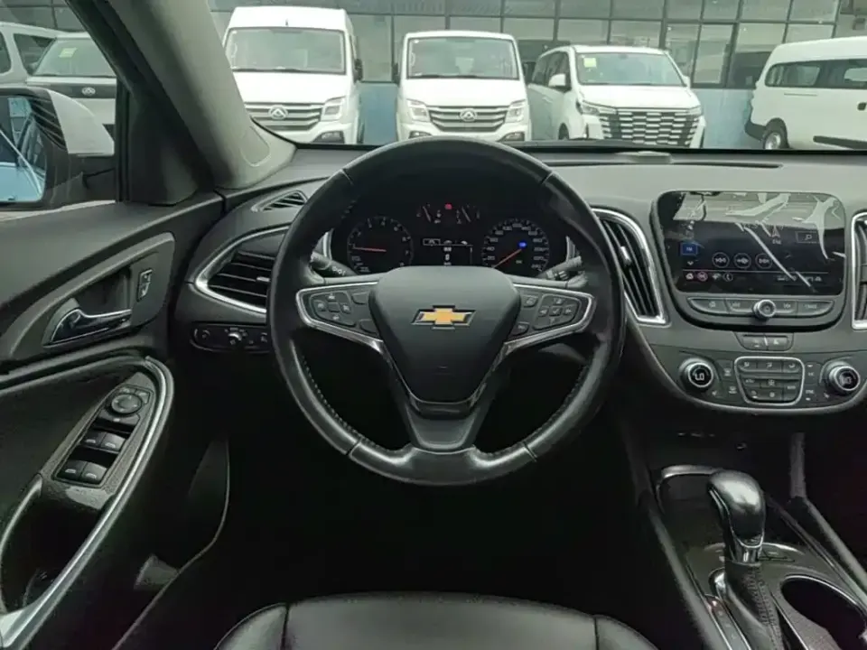 Chevrolet Malibu XL