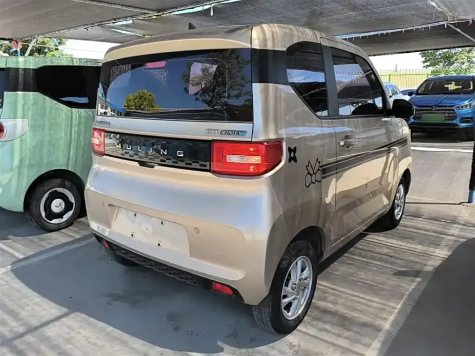 Wuling MINIEV
