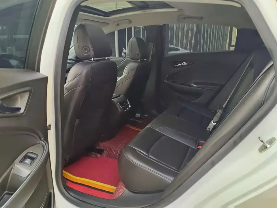 Chevrolet Malibu XL