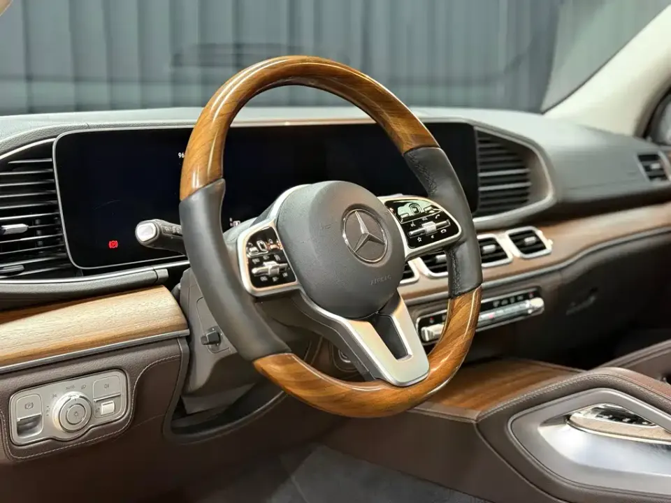 Mercedes-Benz GLS