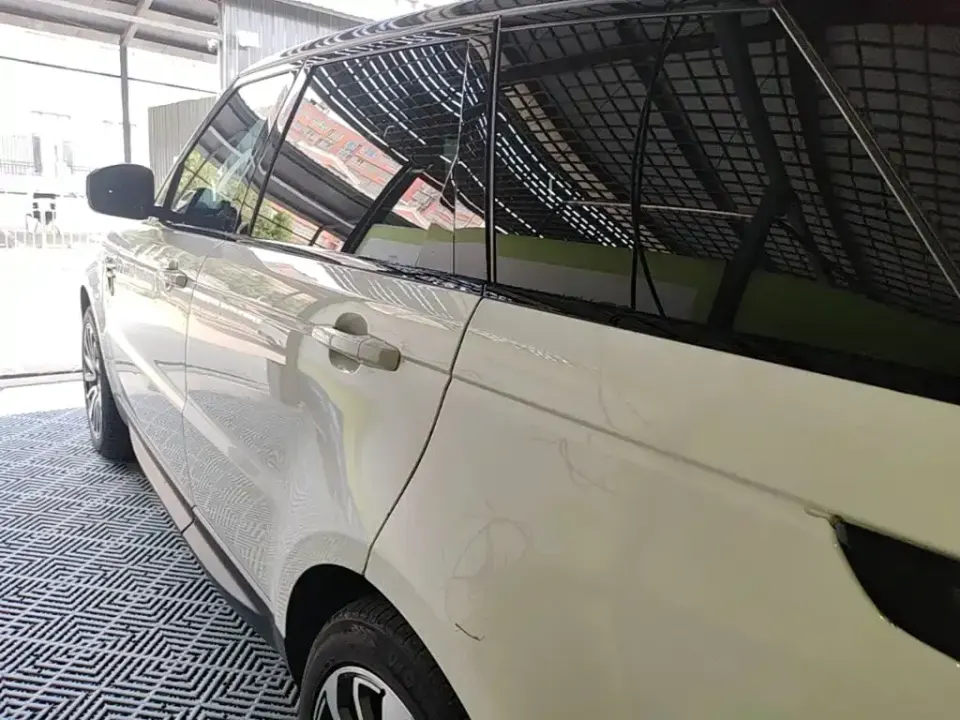 Land Rover Sport