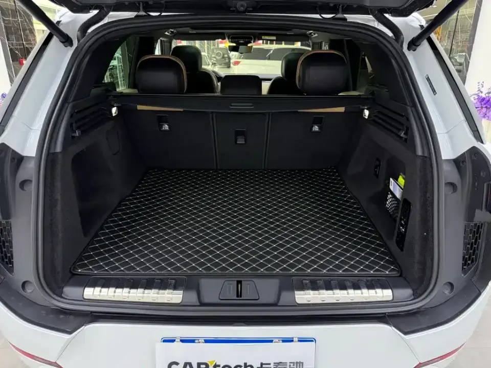 Land Rover Sport