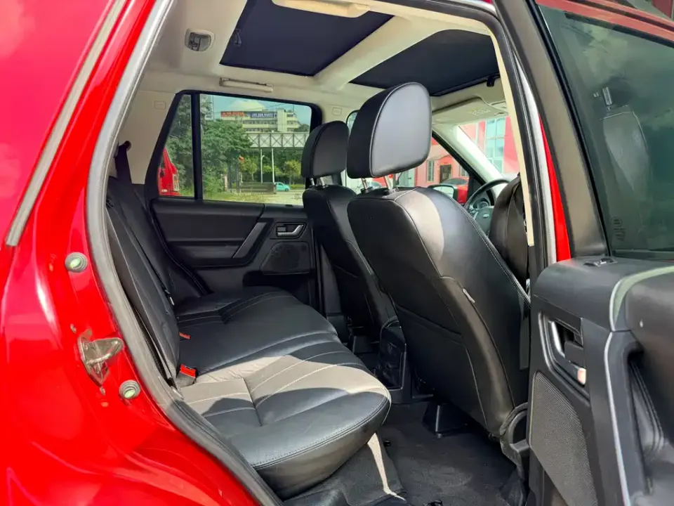 Land Rover Freelander 2