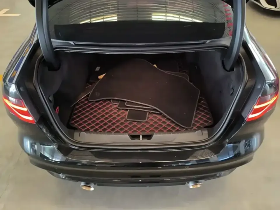 Jaguar XEL