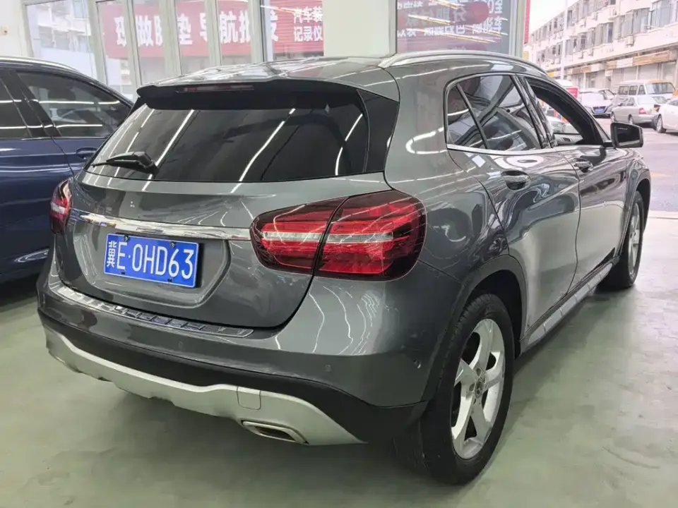 Mercedes-Benz GLA