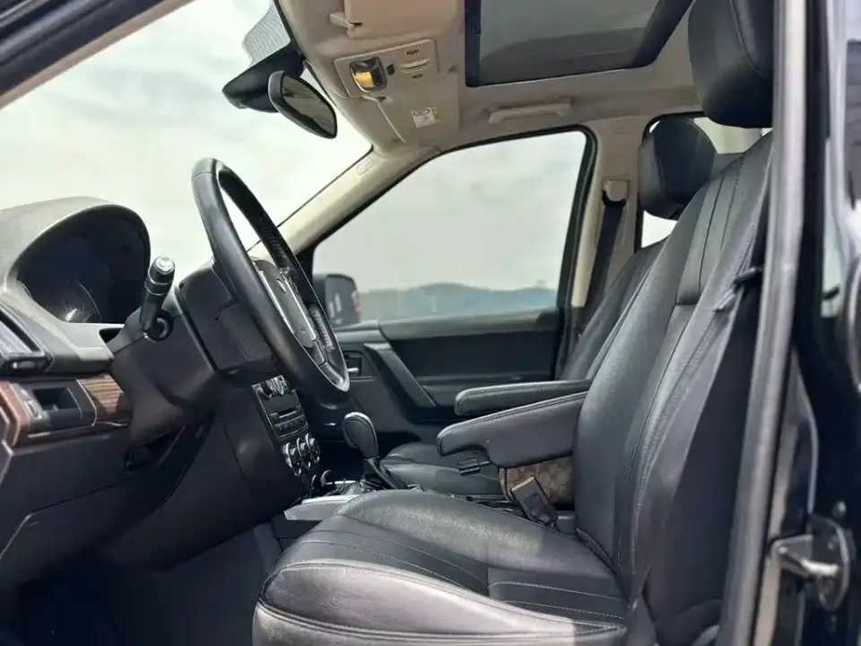 Land Rover Freelander 2