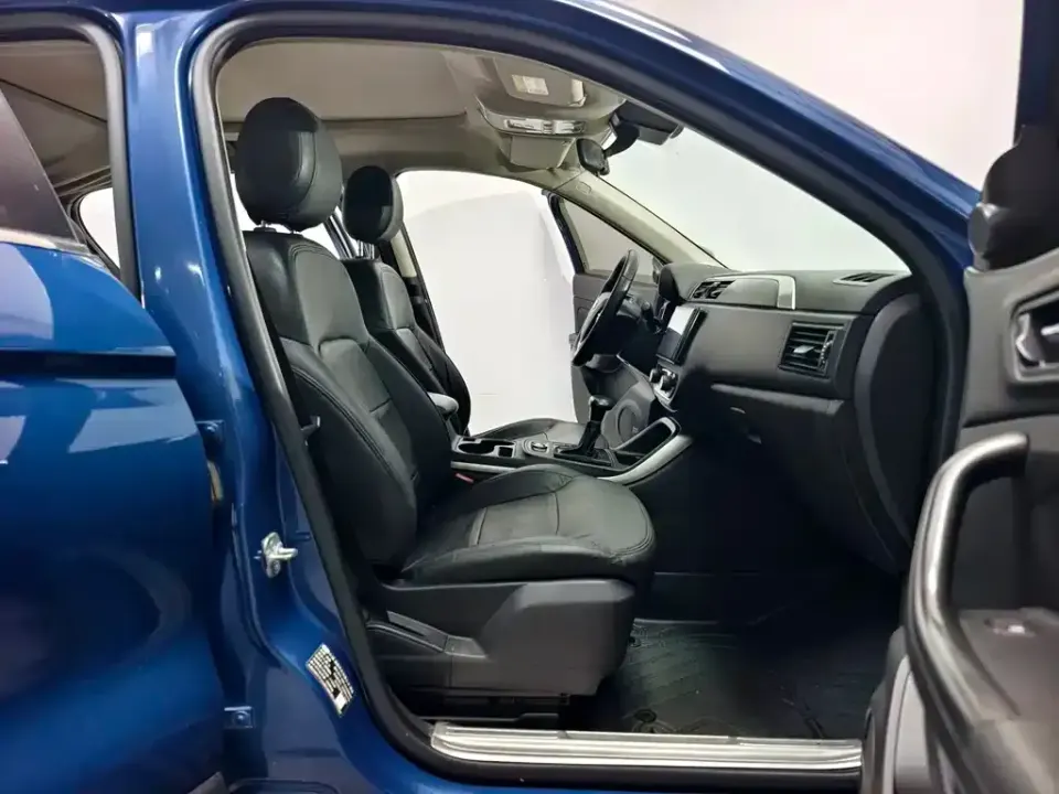 Qoros Qoros 5