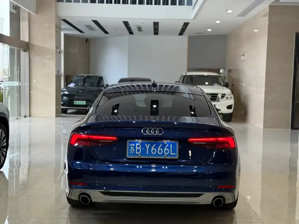 Audi A5 (Import)