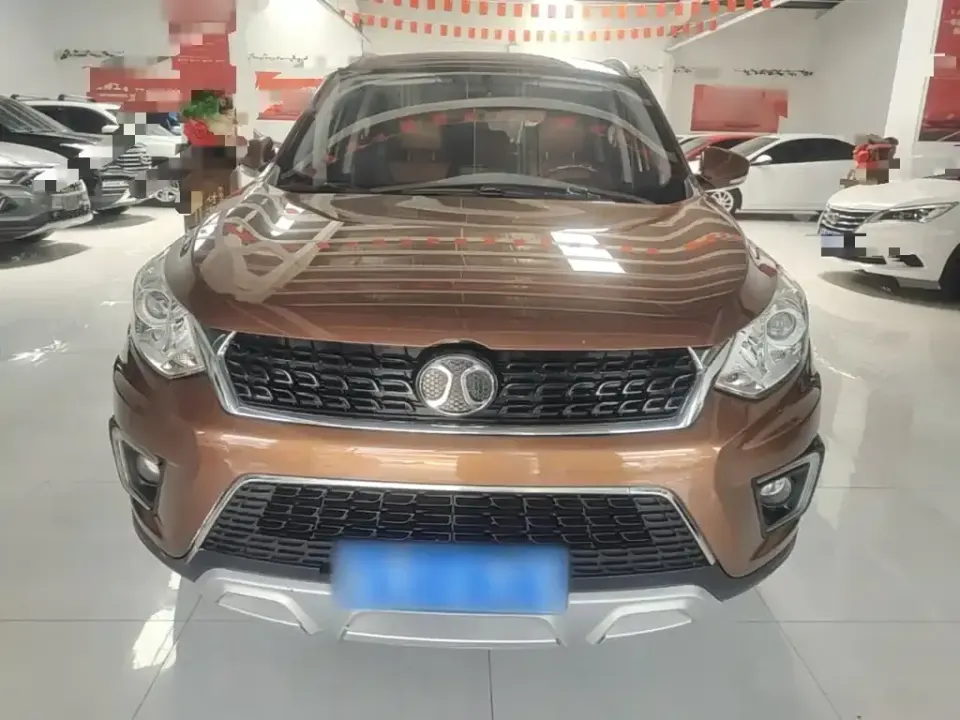 BAIC Senova X35