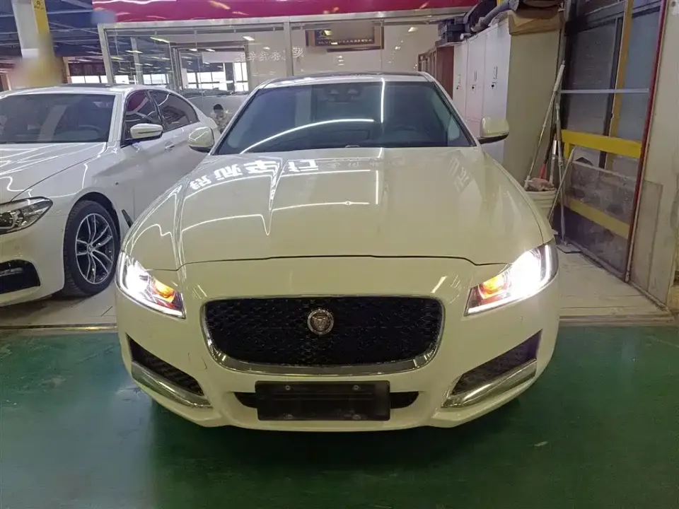 Jaguar XFL