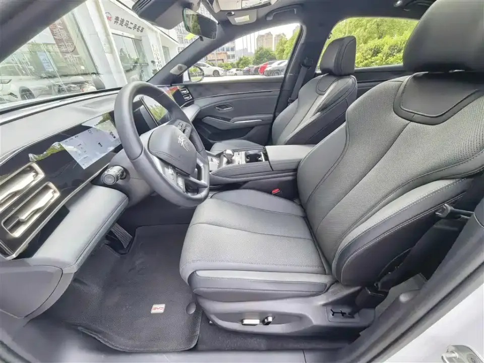 BYD Qin L