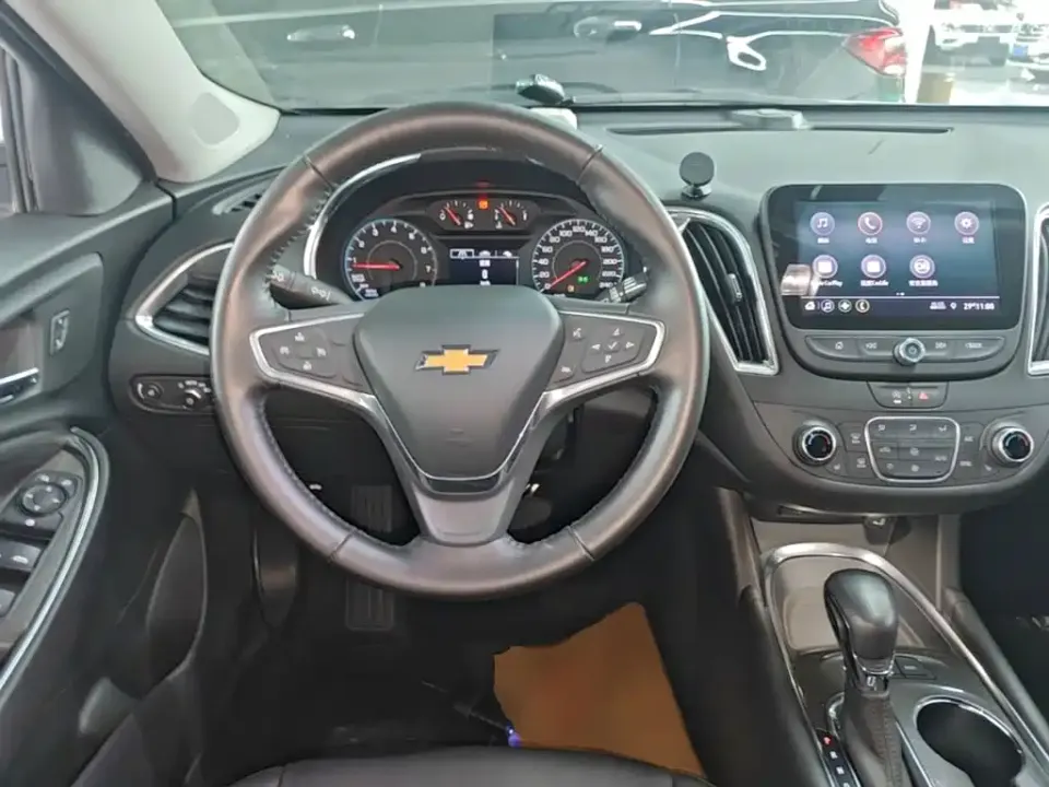 Chevrolet Malibu XL
