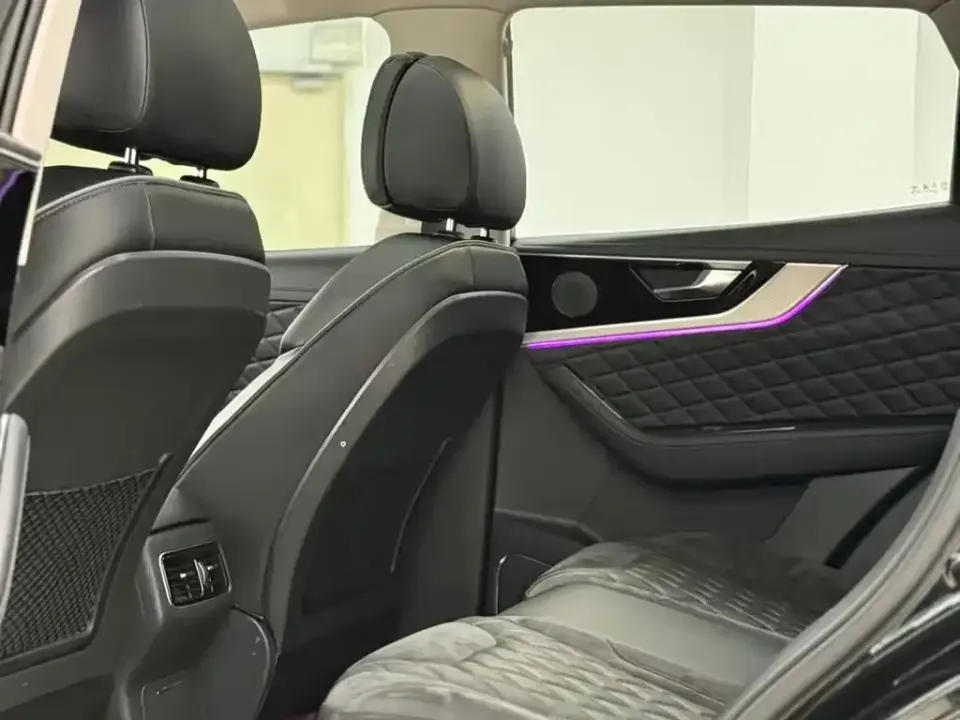 Hongqi Hongqi HS5