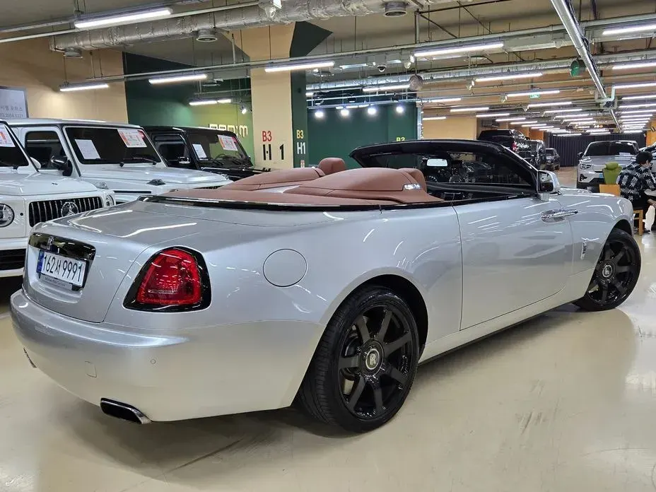 Rolls-Royce Dawn
