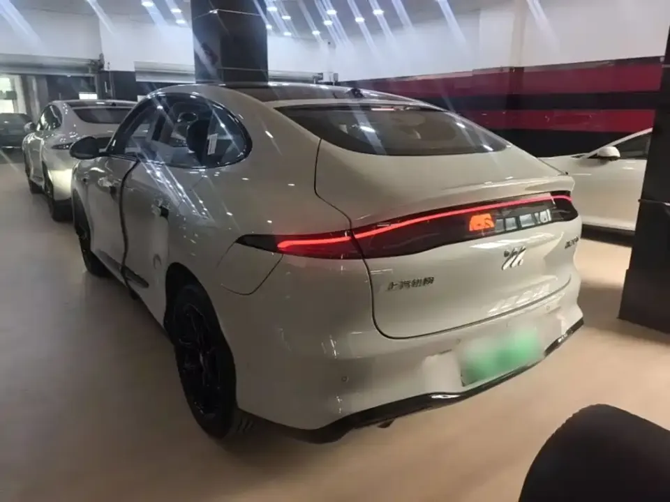 IM Motors IM LS6